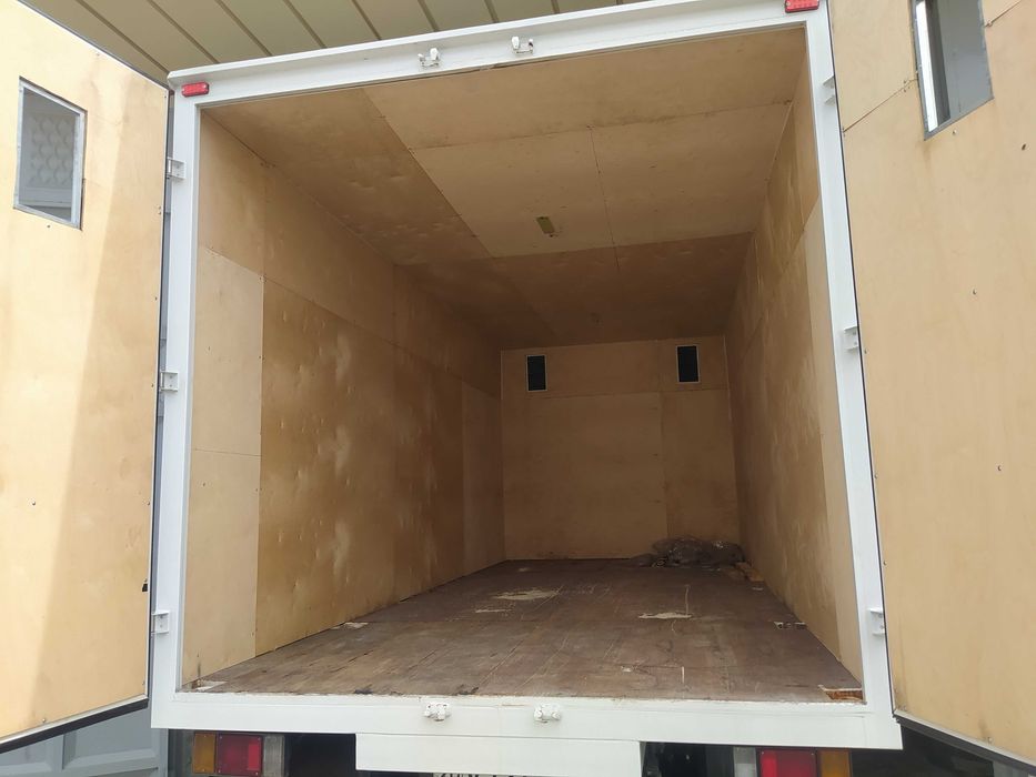 Isuzu furgon CNG NPR82