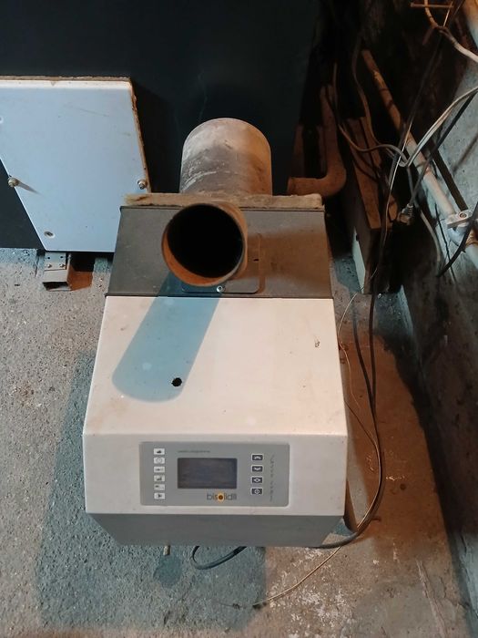 Горелка на пелети + бункер и шнек