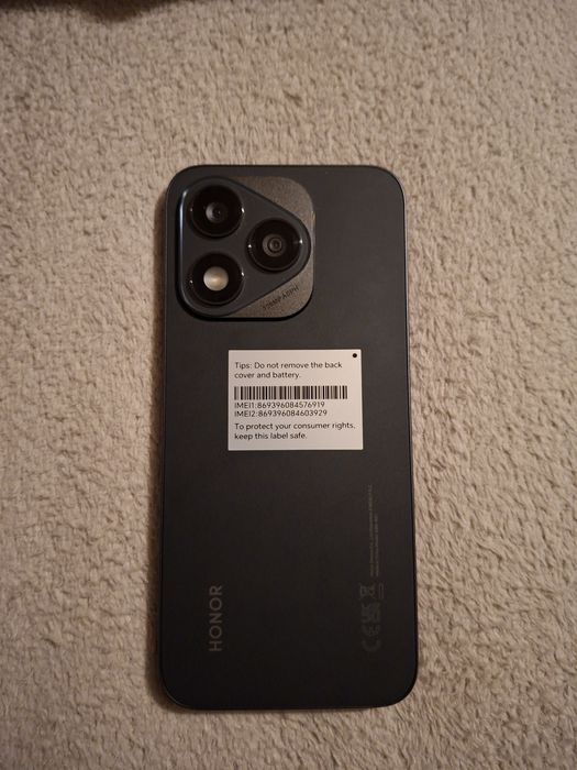 Vând telefon HONOR 400