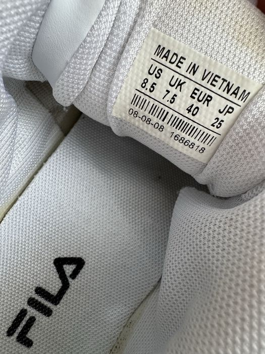 Нови оригинални маратонки fila