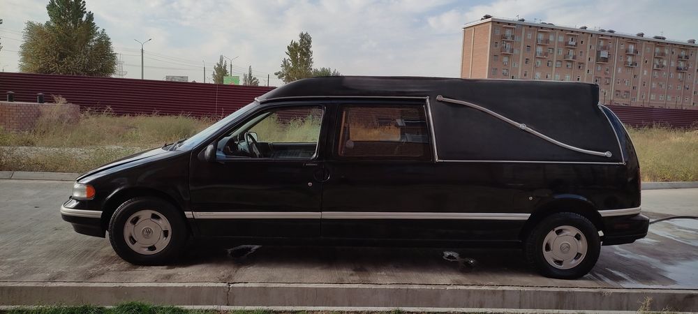 Ford Merkuriy sotiladi