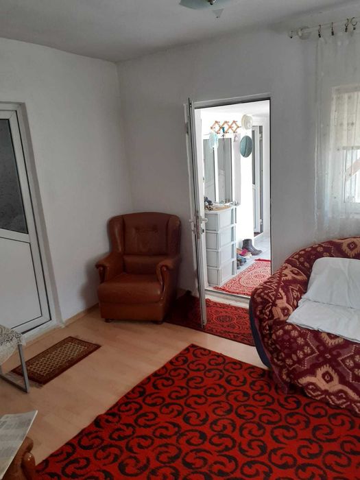 Casa cu mansarda in Cocorastii Caplii , jud Prahova