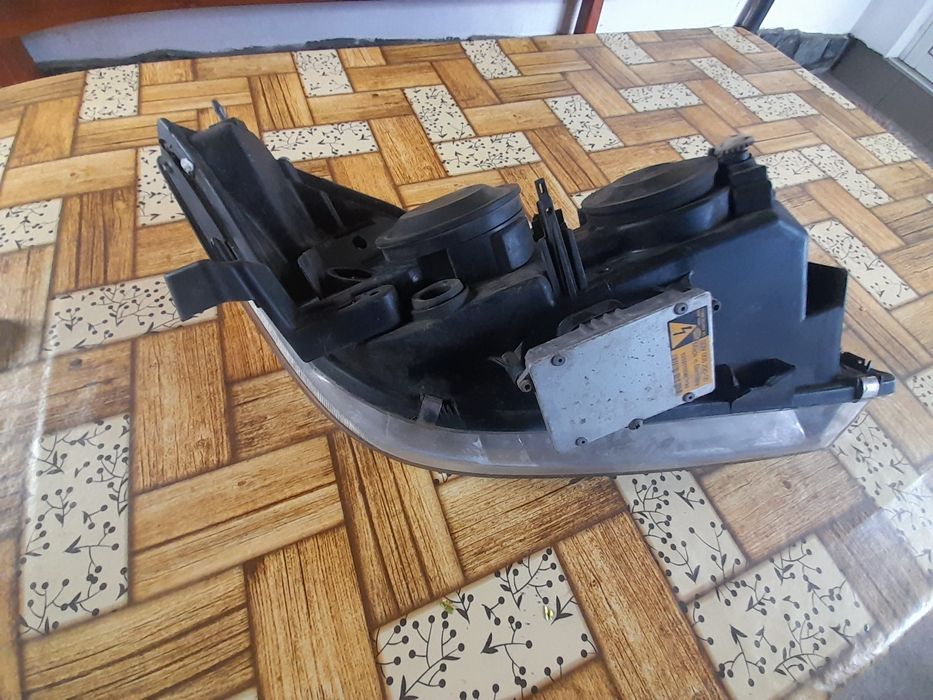 Фар за нисан 2007