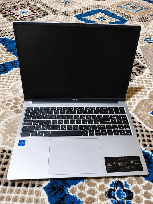 Noutbuk ACER ASPIRE LITE 16  8/512