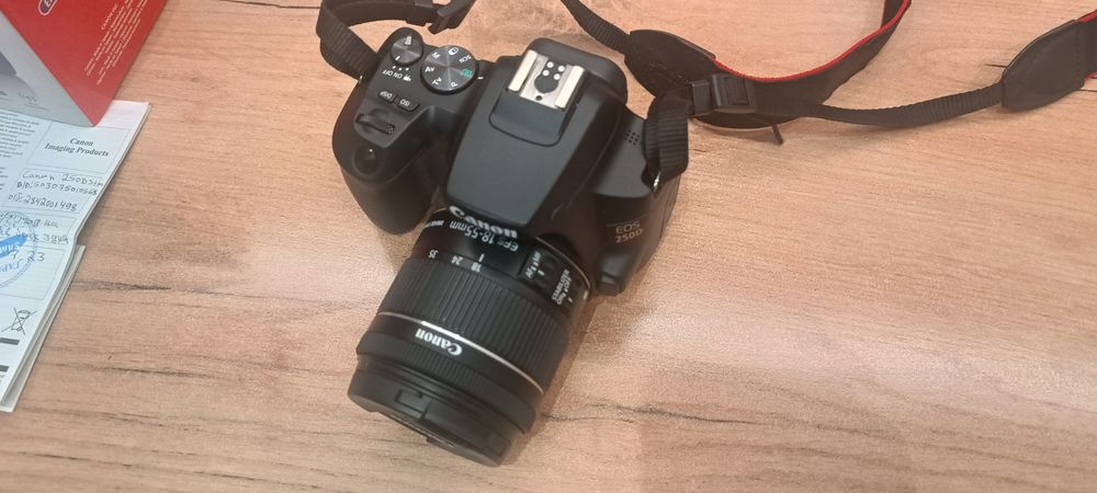 Canon EOS 250D Kit 18-55mm IS STM — В идеале, полный комплект!