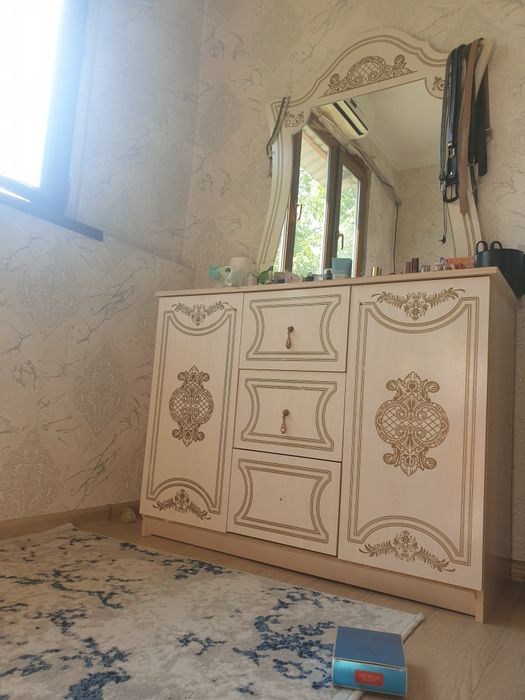 Qizlarga ģafur gulom parkini orqasi mirzo ulugbek metroga 5 min yul