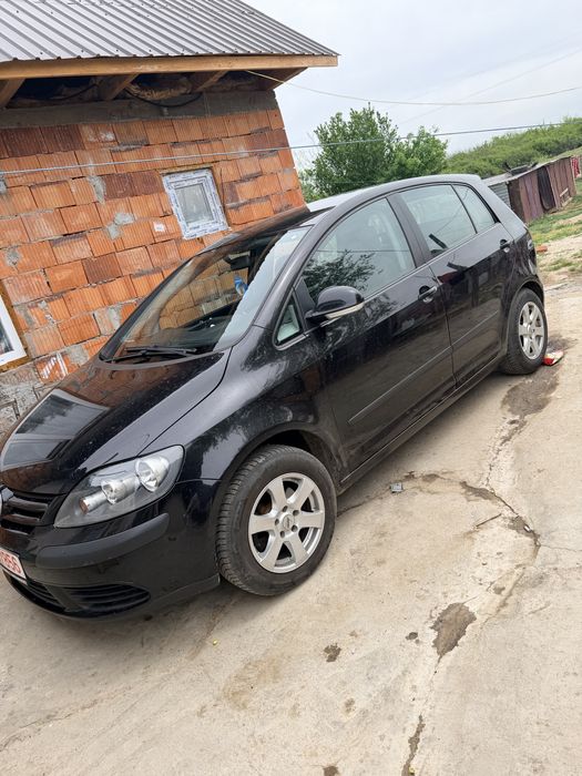 Golf 5 plus 1.9 tdi an 2006 nu necesita nici o investitie !