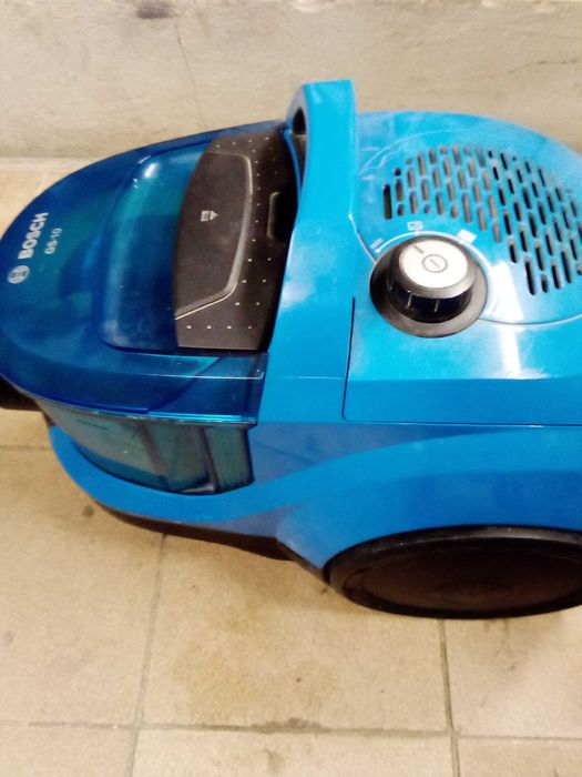 Продам ! Bosch BGC1U1550