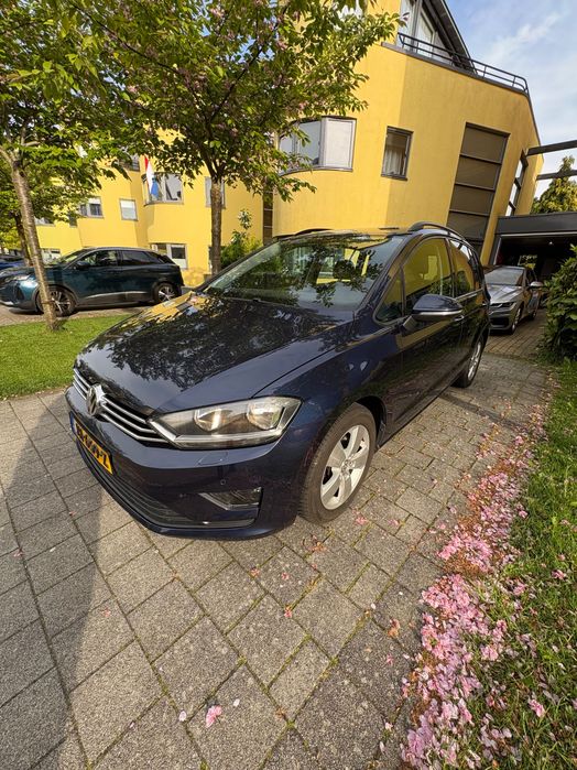 VOLKSWAGEN Golf Sportsvan 2015 — imagine 3