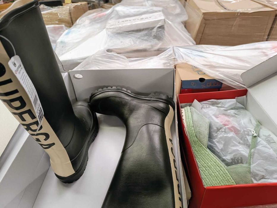 Loturi de Incaltaminte de la Zalando