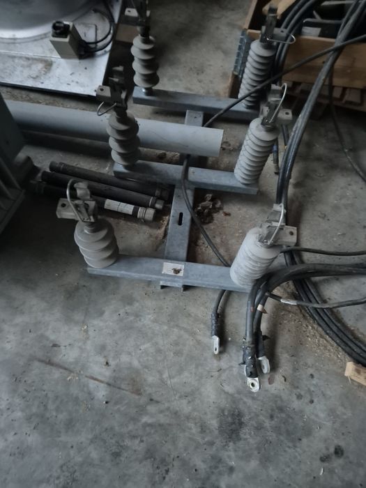 Vând transformator Simens 160 KWA