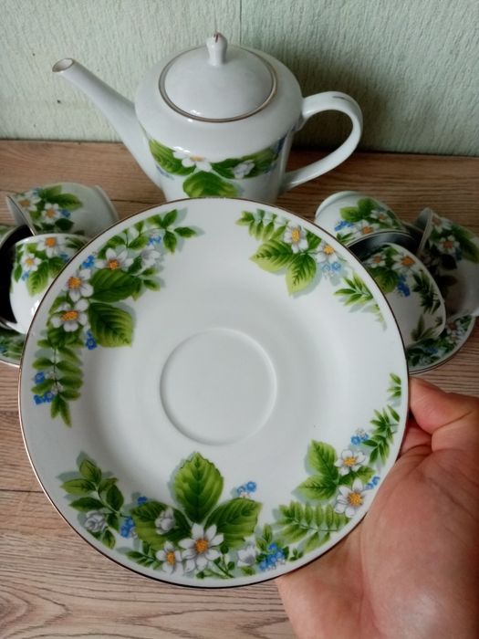 Чайный сервиз. На 6 персон