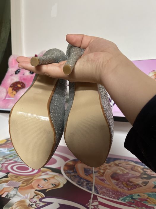 Baland poshnali tufli