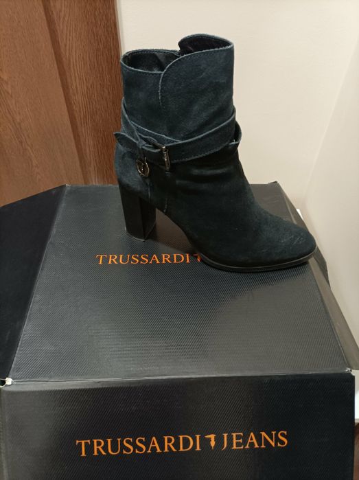 Валурени боти трусарди