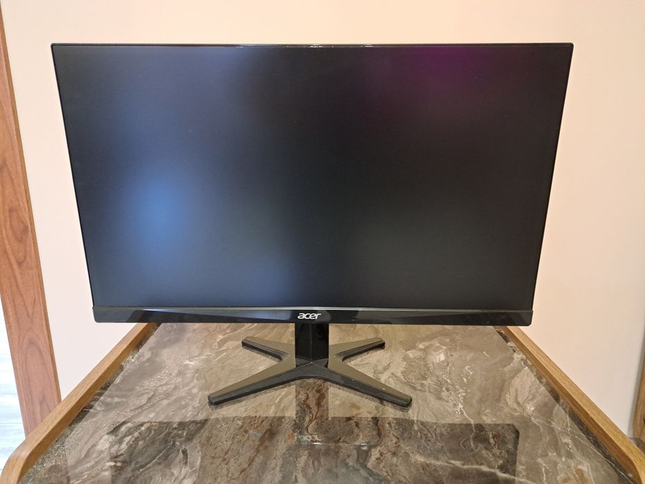 Монитор Acer 25 инча.  60hz