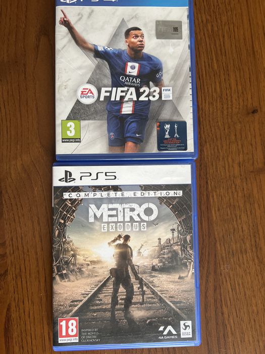 Sony PlayStation 5 ( 2 джостика и 5 дисков)