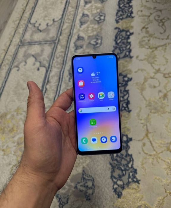 Samsung Galaxy A05 4+4/128GB Silver Original Igravoy Otlichniy 2024