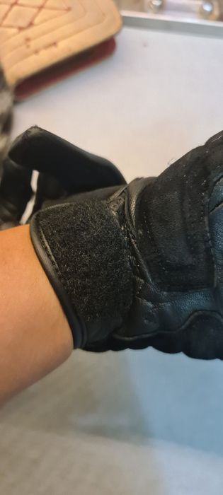 Vând Mănuși moto damă