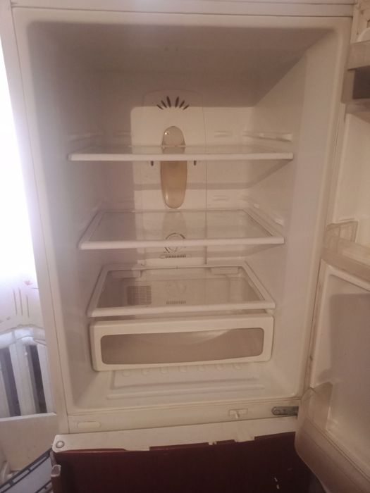 Продам холодильник