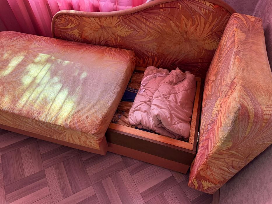 Продам мини диван