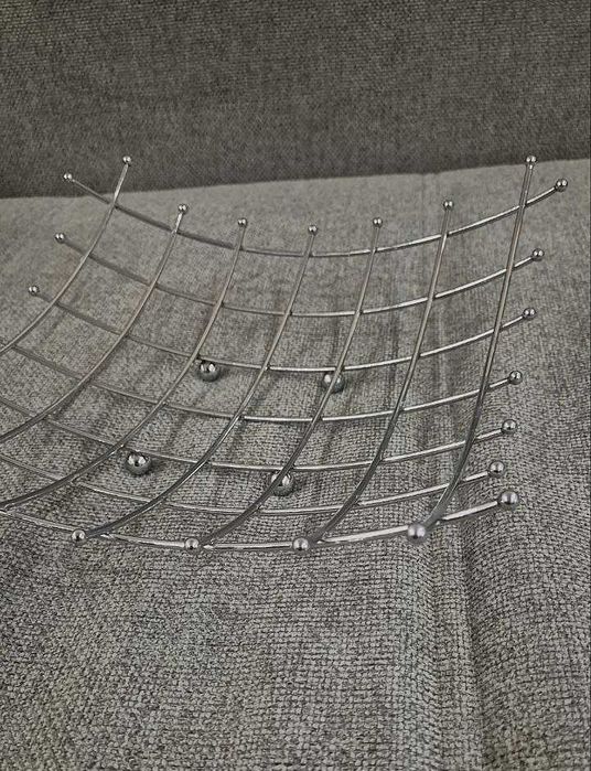 Фруктовница. Ваза металлическая