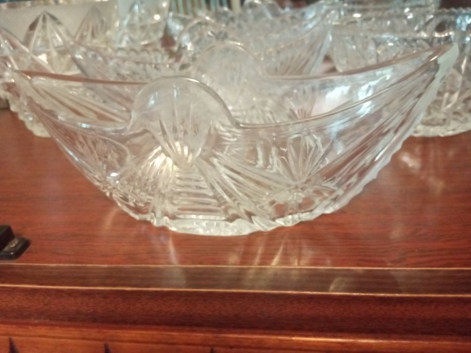 Хрусталь настоящий. Вазы- салатники