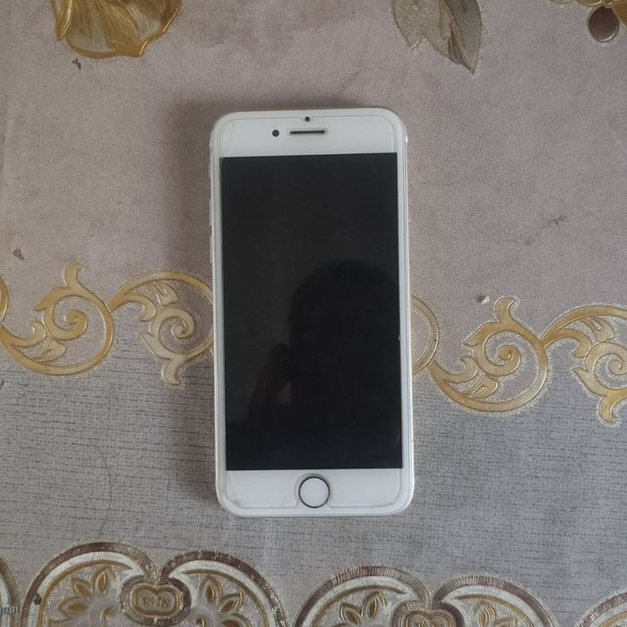 Assalomu alaykum Telefon sotiladi Iphone 7