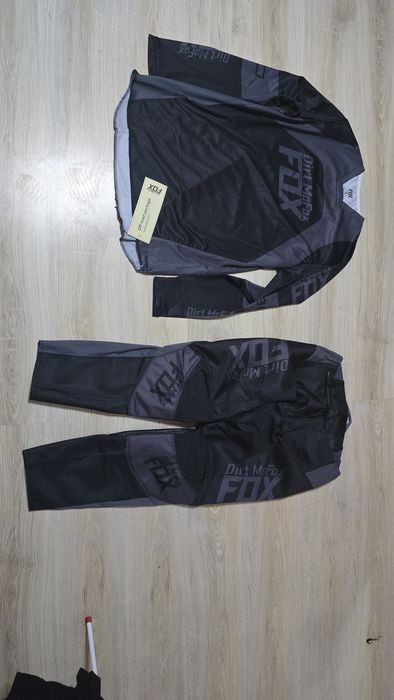 Мотокрос екип Fox