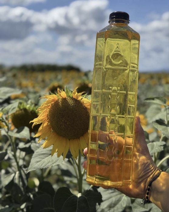 Vand ulei presat la rece din floarea soarelui