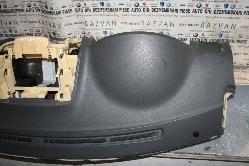 Plansa Bord Kia Sorento 2002-2009 Kit Airbag Kia Sorento 2002-2009