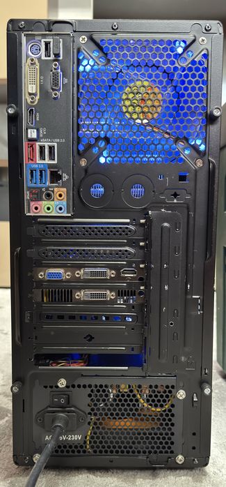 PC i5 - 2500K - 16 GB DDR3 - nVidia GTX750TI - SSD + HDD -  2 x DVD-RW - Fan Controller
