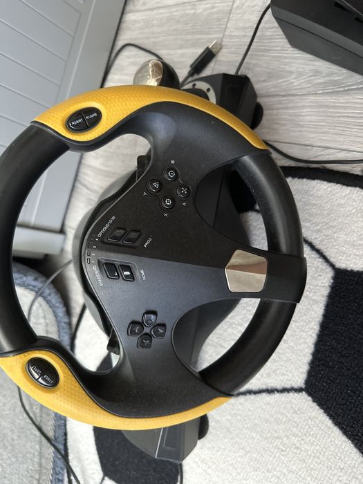 volan gaming ps4 sau xbox