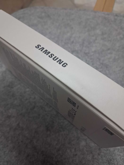 Нов телефон  Самсунг А 17