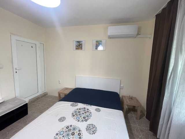 Eдностаен апартамент (студио) под наем.