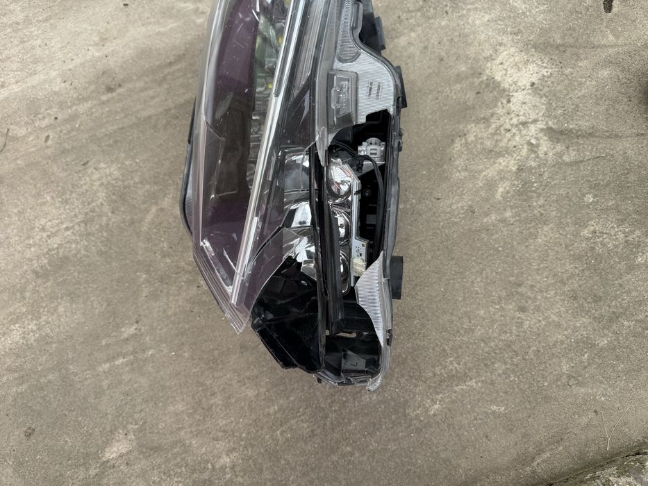 Far full led stânga seat toledo 2017 funcțional