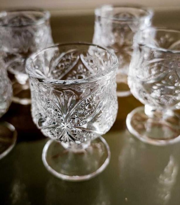 Кристален комплект