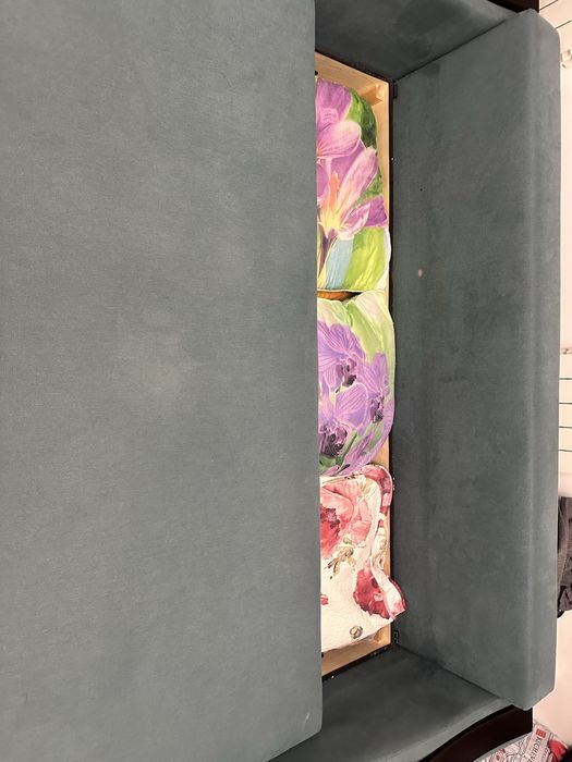 Продам диван в отличном состоянии