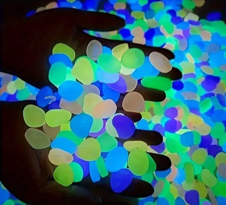 Akvarium uchun fosfor toshlar sotiladi