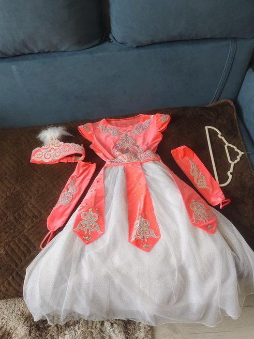 Продам национальный костюм