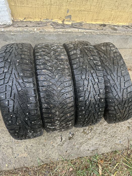 Продам шипы комплект