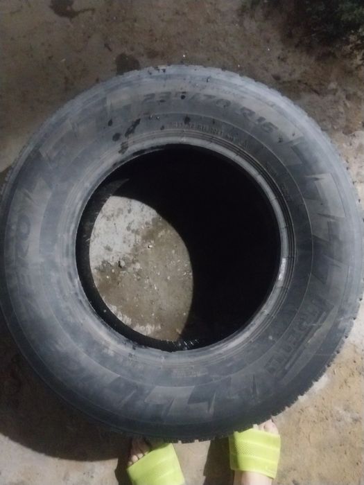Продам шину 235/70/16зимний