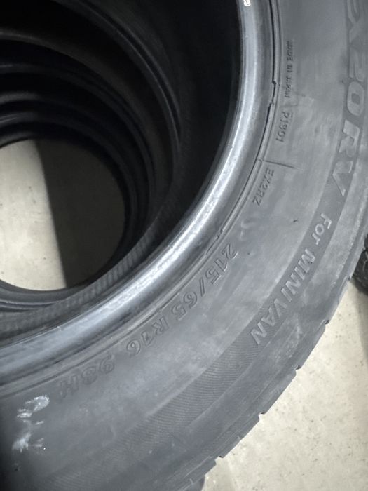 Шины 215/65 R16 Bridgestone комплект