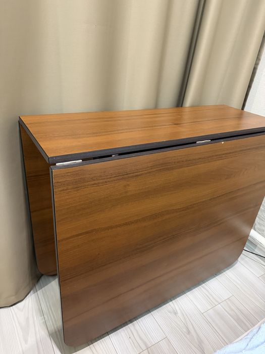 Продам стол книжка 1.7м