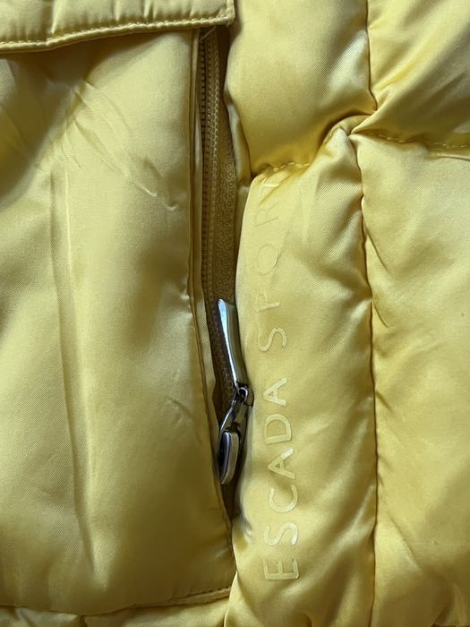 Geaca. Escada Sport 36