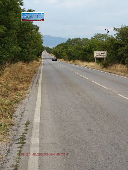 Продава се Парцел в с. Червена могила, Област Перник - 6300 кв.м за 7 €/кв.м - Снимка #3