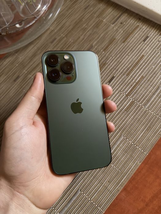 Vand iPhone 13 PRO verde 83% bateria