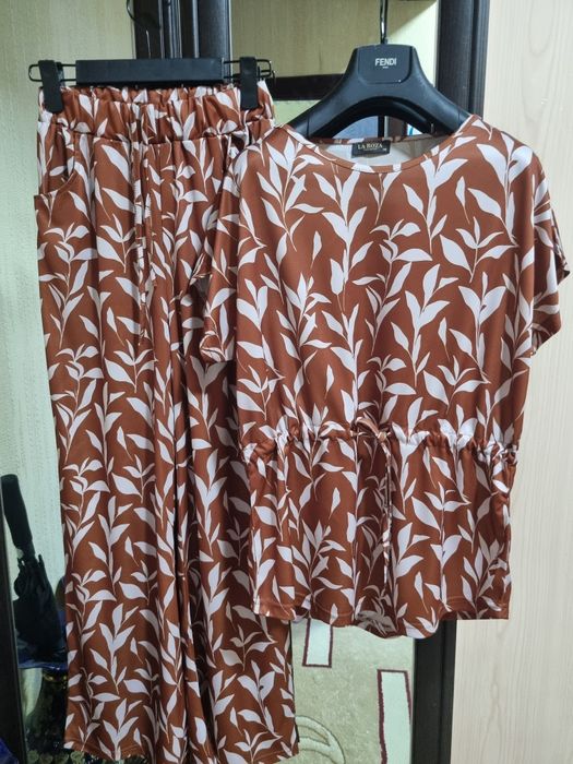 Женские одежды двойки