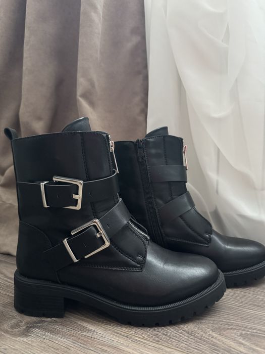 Черни кожени боти 37