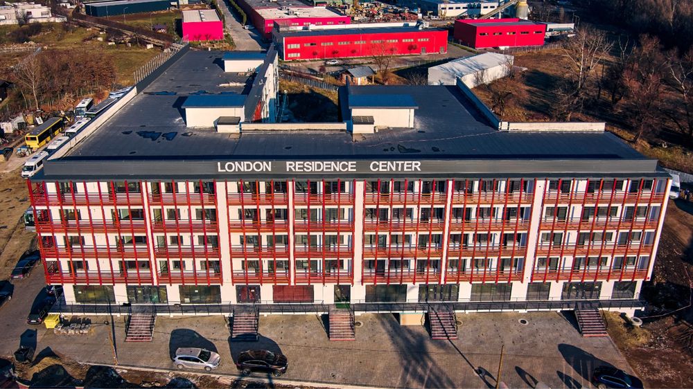 Vand/ inchiriez Spatii comerciale 70mp-1400mp!