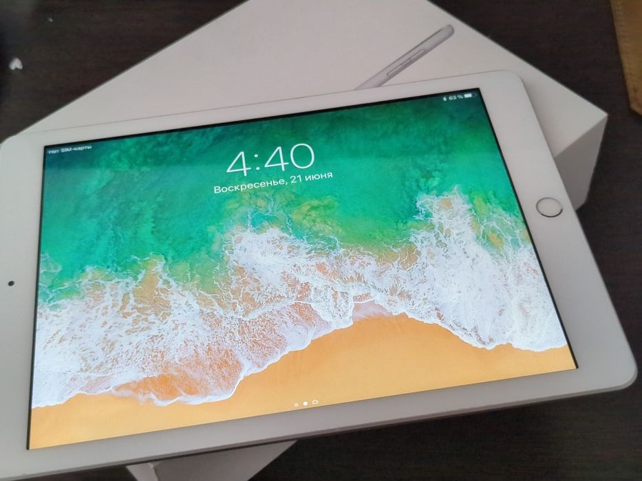 iPad 2018 10,2 (WiFi + Cellular)